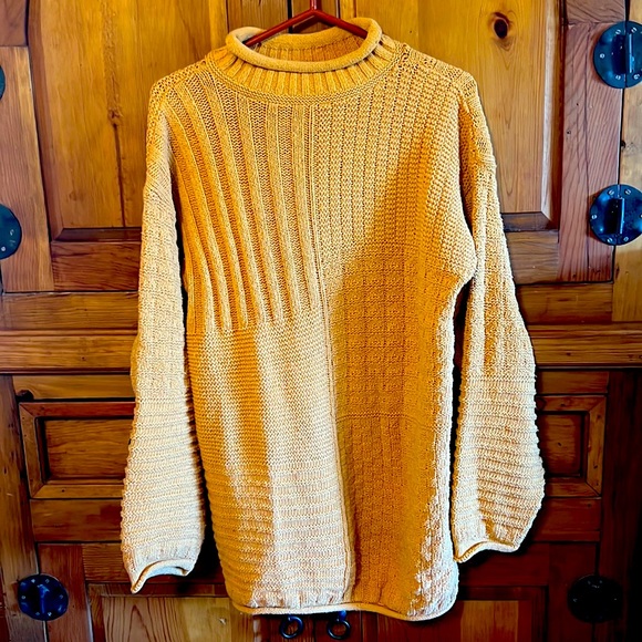 Capezio zip tunic sweater - Picture 1 of 4